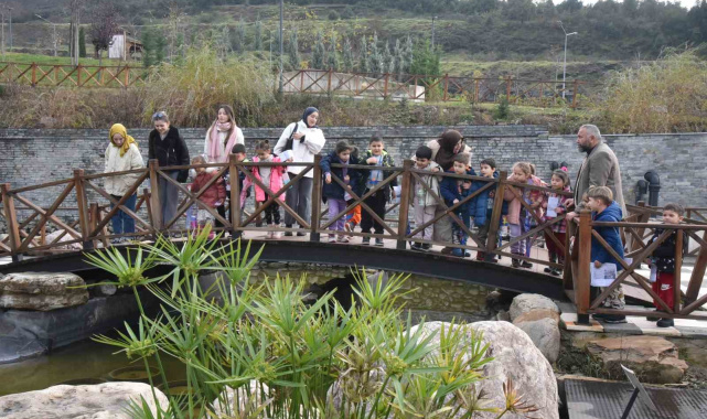 Minik öğrenciler bahçe bitkilerini öğrendi