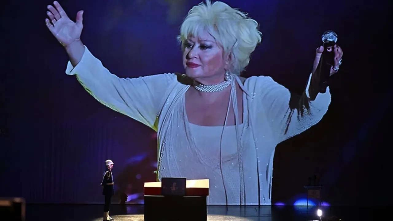 Muazzez Abacı'ya veda