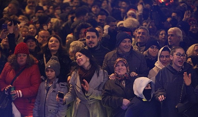 Mudanya’da Son Gece Coşkusu