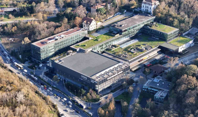 Papa 14. Leo'nun ayine katılacağı Volkswagen Arena'da hazırlıklar sürüyor