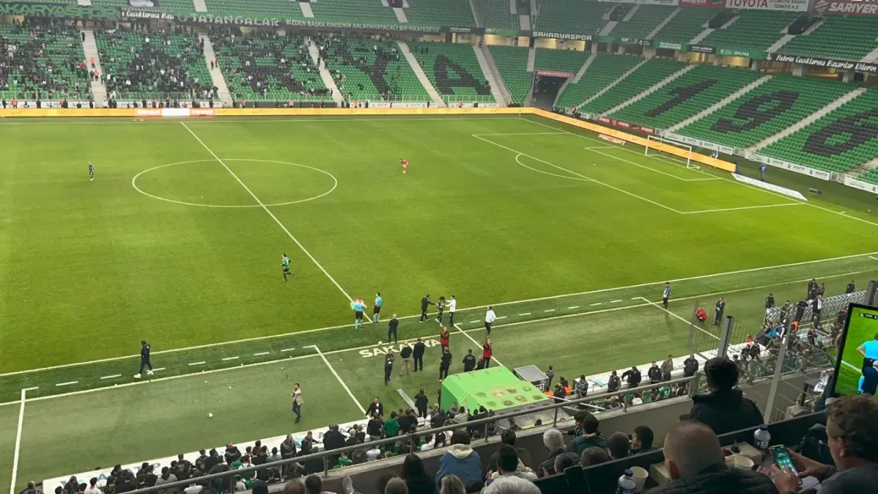 Performansıyla, hatalarıyla... Taraftarlardan tepki topladı