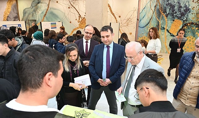 Prof. Dr. Kılıç, Aydın’daki “Proje Pazarı”nda Genç Bilim İnsanlarıyla Buluştu