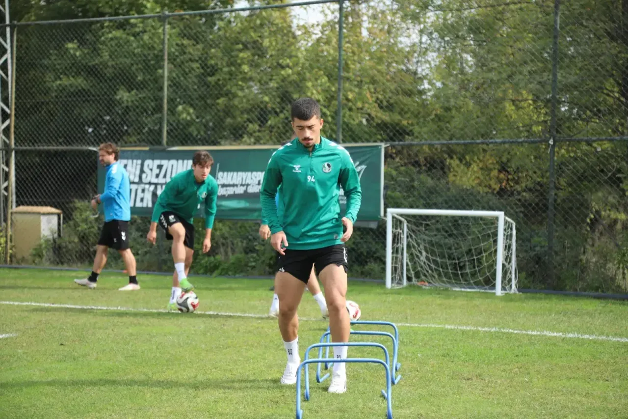 Rüstemler'de Adana Demirspor hazırlıklarına devam...