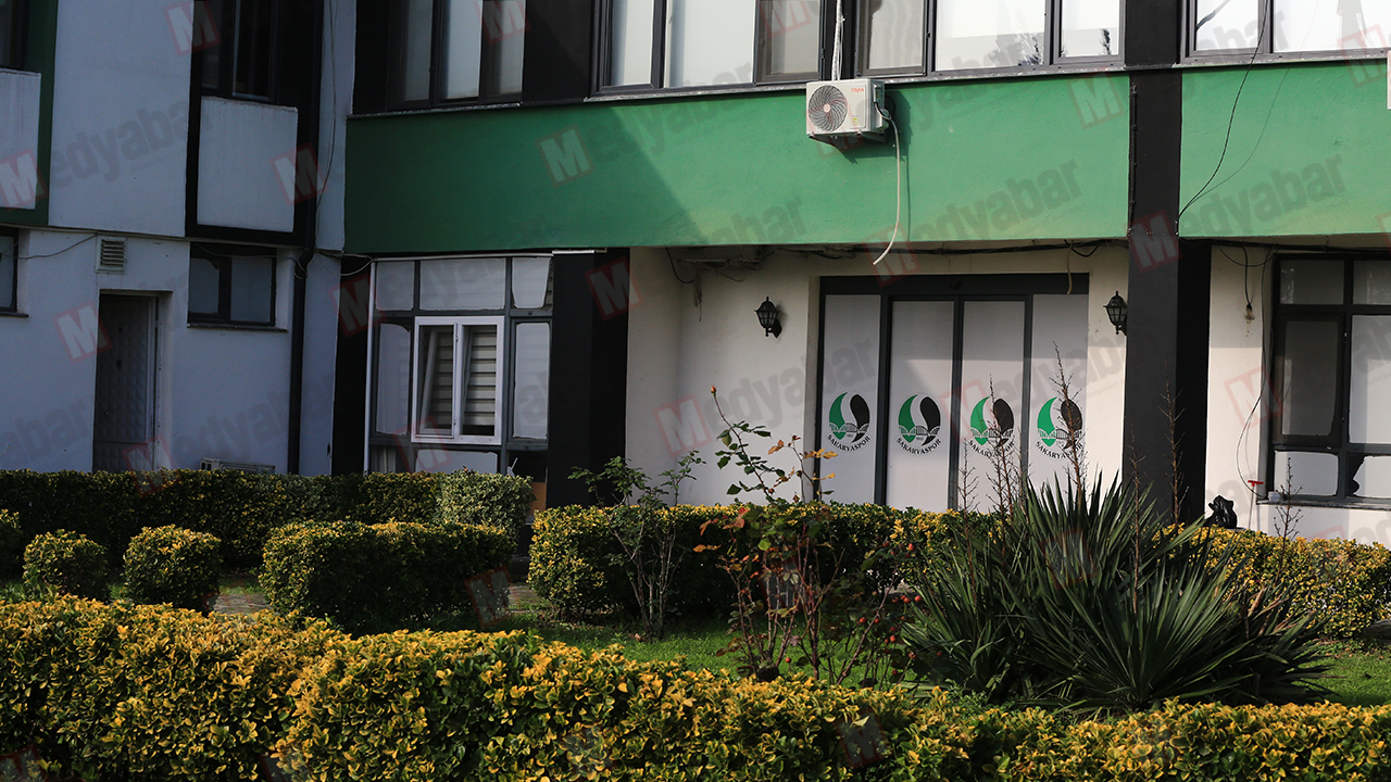 Rüstemler Tesisleri'nde Sakaryaspor antrenmanında dikkat çeken detay!