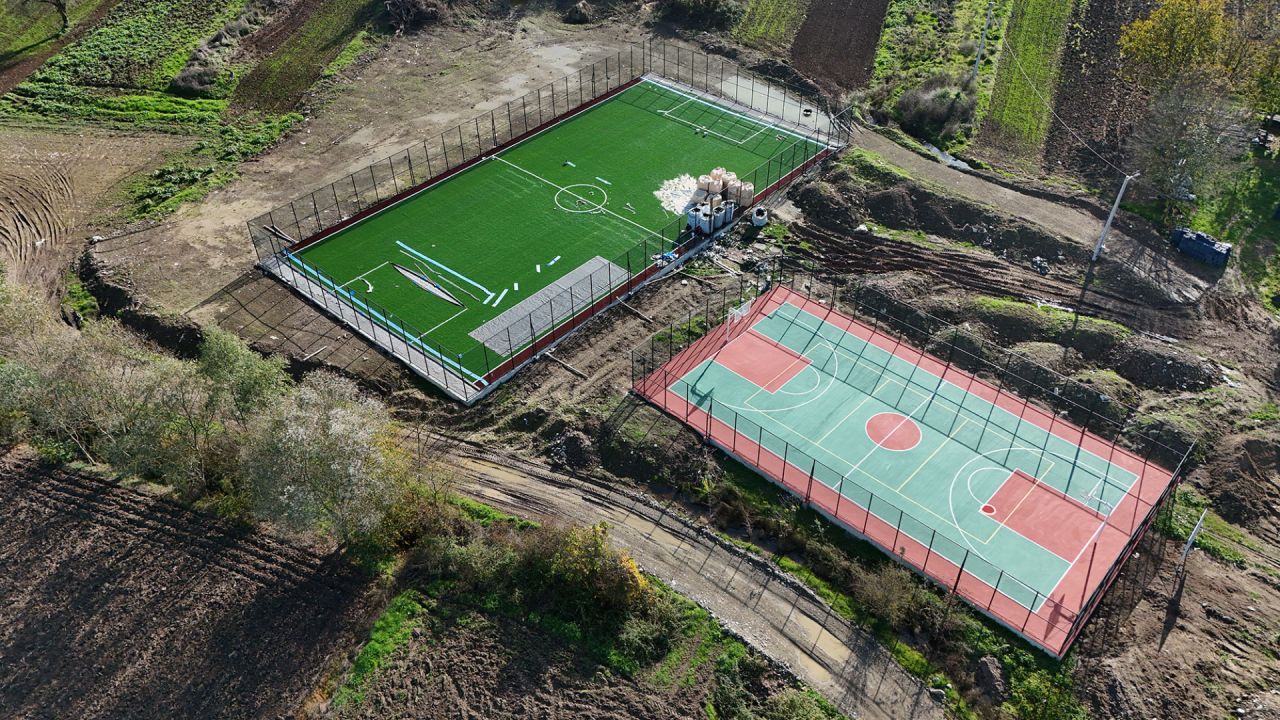 Sakarya’da binlerce gencin beklediği spor yatırımları günden güne yükseliyor