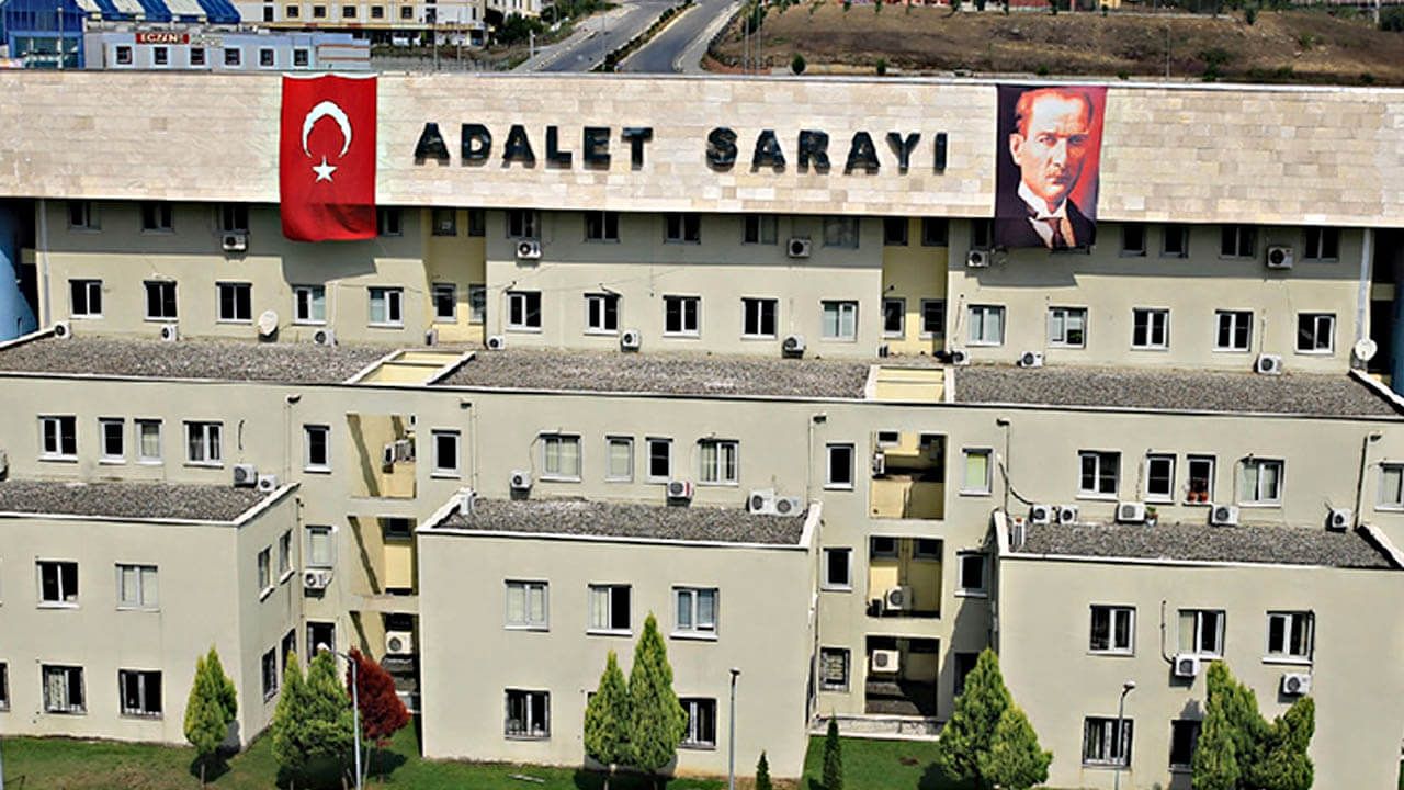 Sakarya'da çok sayıda hakim ve savcının görev yeri değişti!