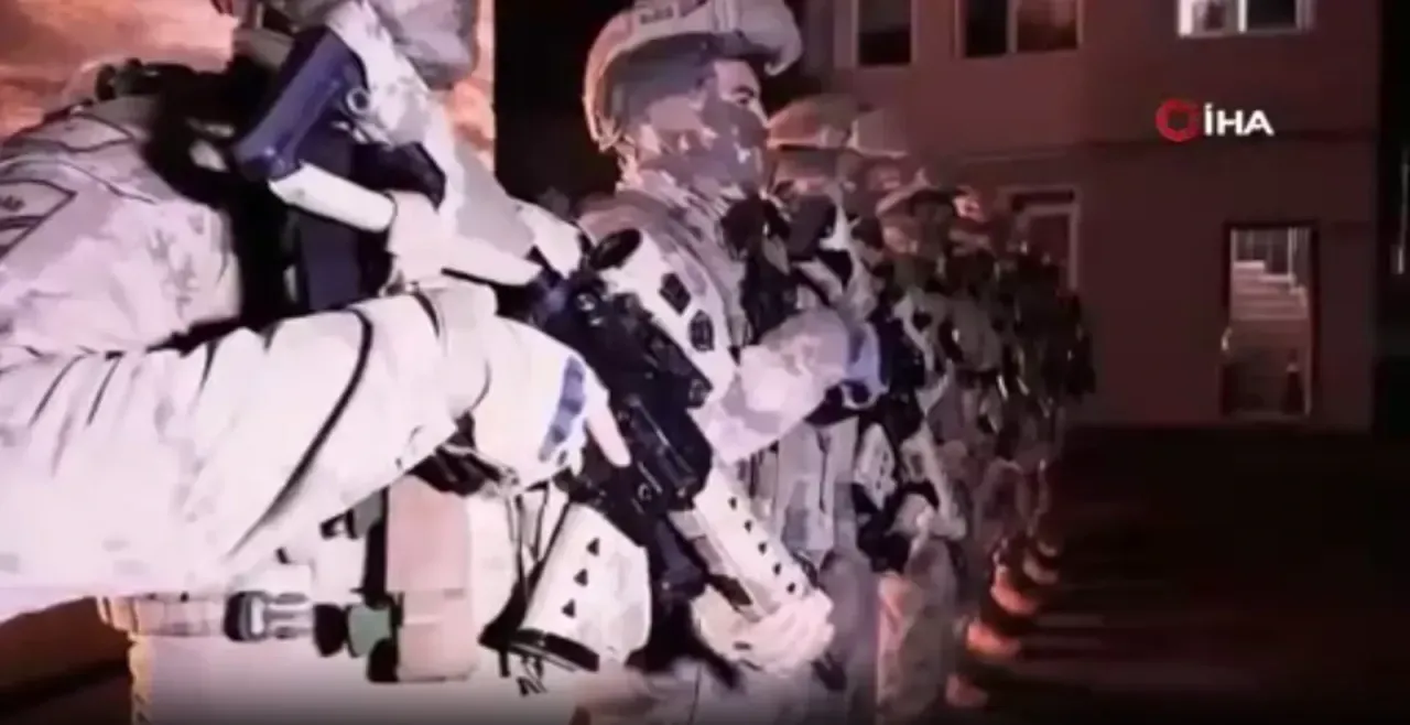 Sakarya'da narkotik operasyonu: 1 ton 600 kg uyuşturucu ele geçirildi