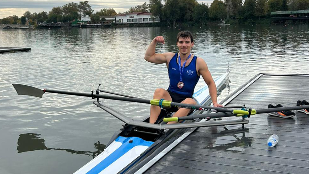Sakarya Kürek ve Kano Kulübü’nden edirne’de büyük başarı