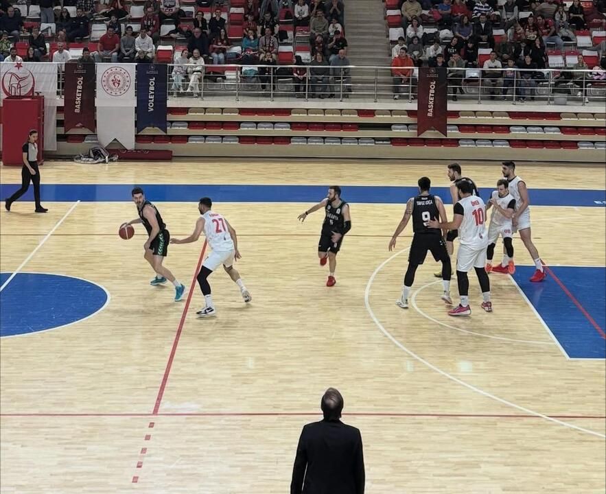 Sakarya'nın dev adamları, 6'da 6 yaptı!