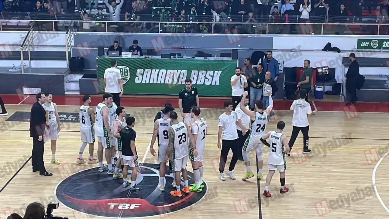 Sakarya'nın devlerinden gözde gösterisi: 9'da 9 ile zirve tek başına bizim!