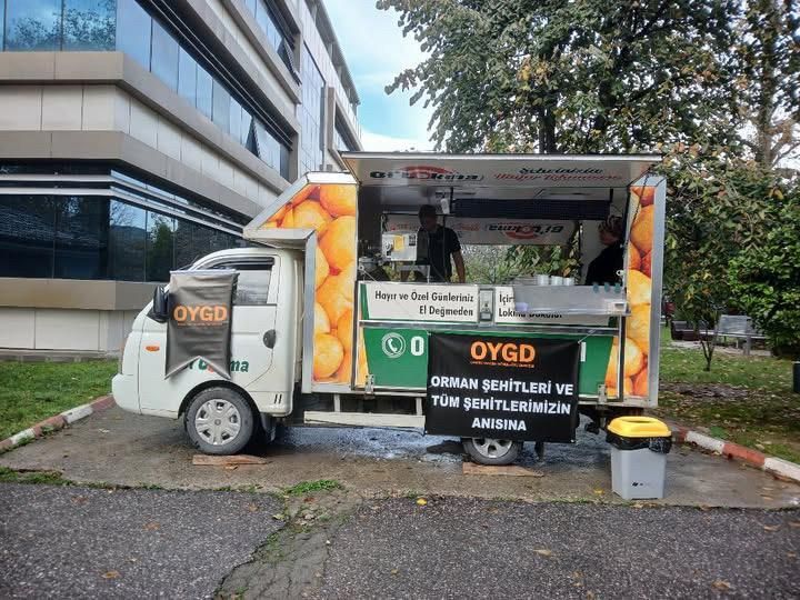 Sakarya Orman Bölge Müdürlüğü’nde şehitler anısına lokma dağıtıldı