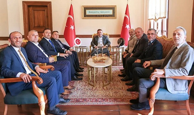 SAKARYA RİZELİLER DERNEĞİ’NDEN VALİ SÖZER’E ZİYARET