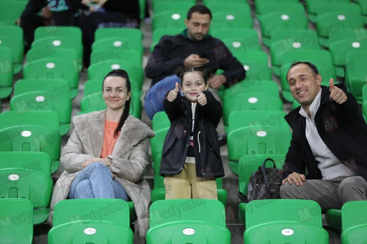 Sakaryaspor - A. Keçiörengücü maçında tribünden kareler!