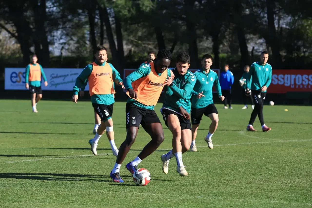 Sakaryaspor'da Çorum mesaisi 5 eksikle devam etti!