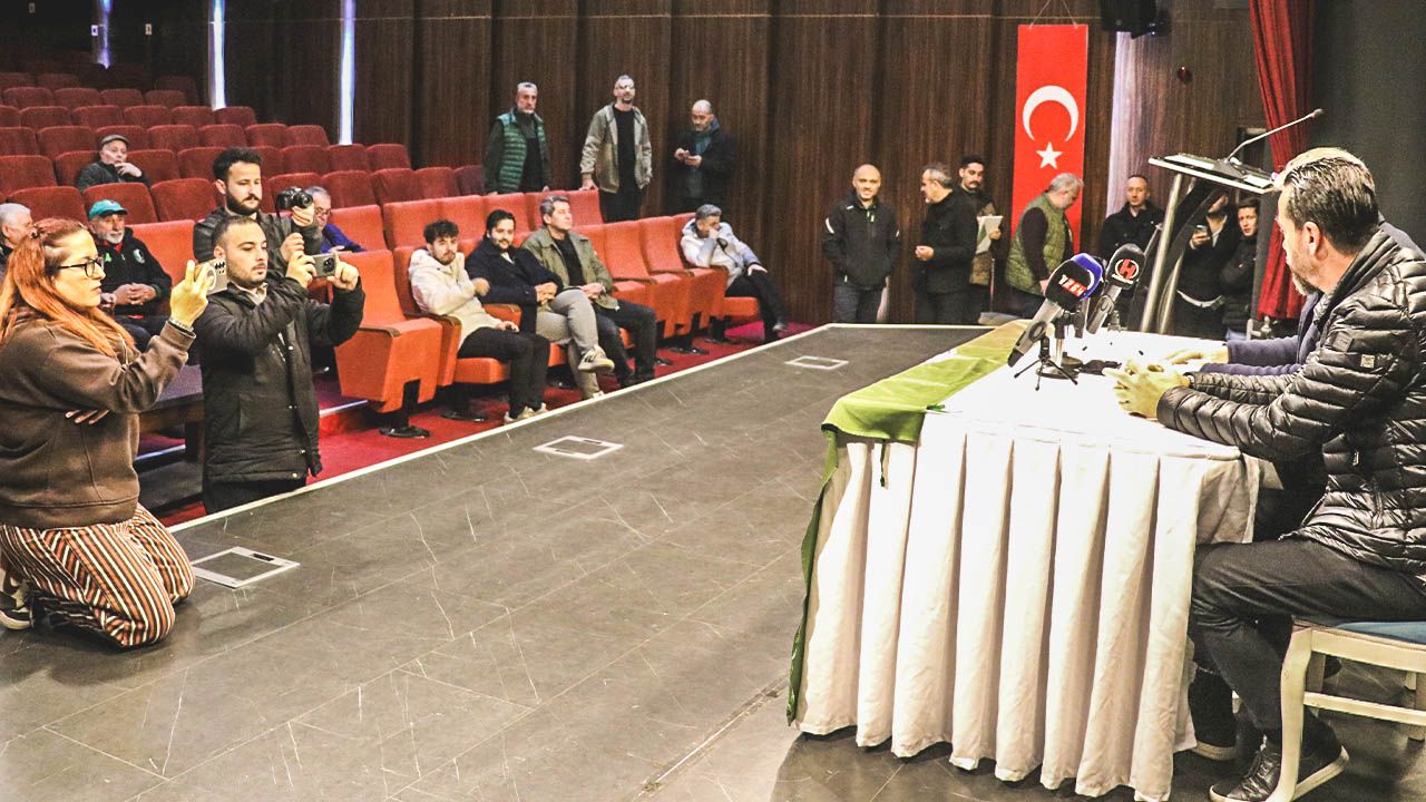 Sakaryaspor'da kongre öncesi sessiz bekleyiş... Başkan adayı çıkacak mı?