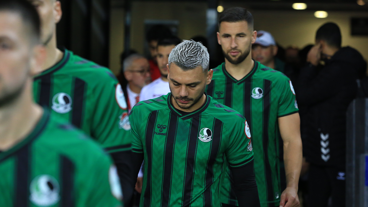 Sakaryaspor'da yerliler peş peşe TFF'ye başvuruyor! Dosya sayısı 7'ye çıktı