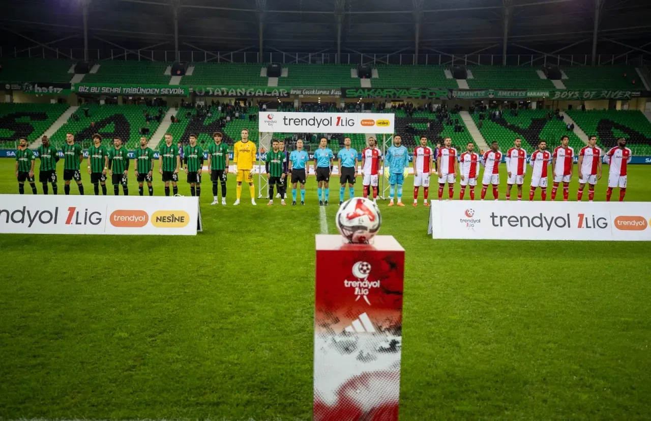 Sakaryaspor'dan maç öncesi sakatlık açıklaması!