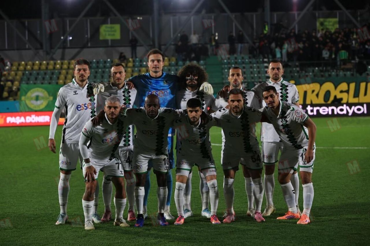 Sakaryaspor-Esenler Erokspor maçından kareler