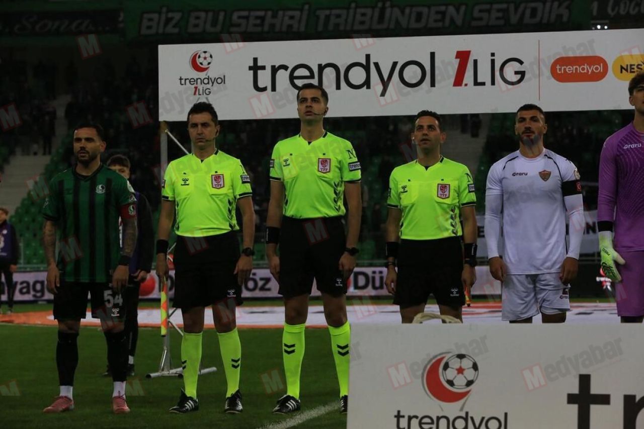 Sakaryaspor–Hatayspor maçında karşılaşmadan kareler