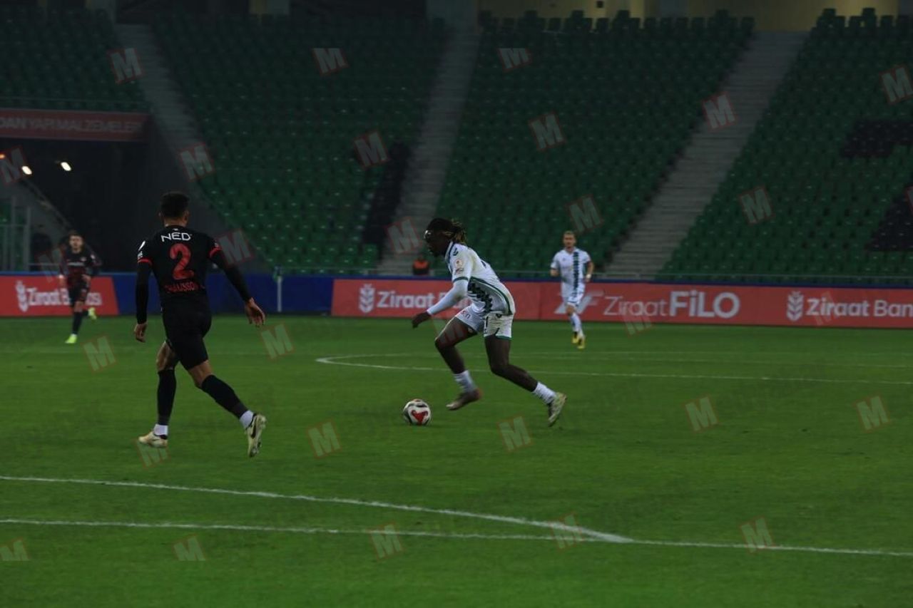 Sakaryaspor kupaya farklı veda etti! 0-5