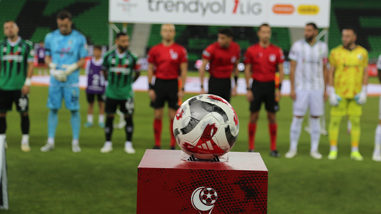 Sakaryaspor-Serikspor maçının hakemi belli oldu!