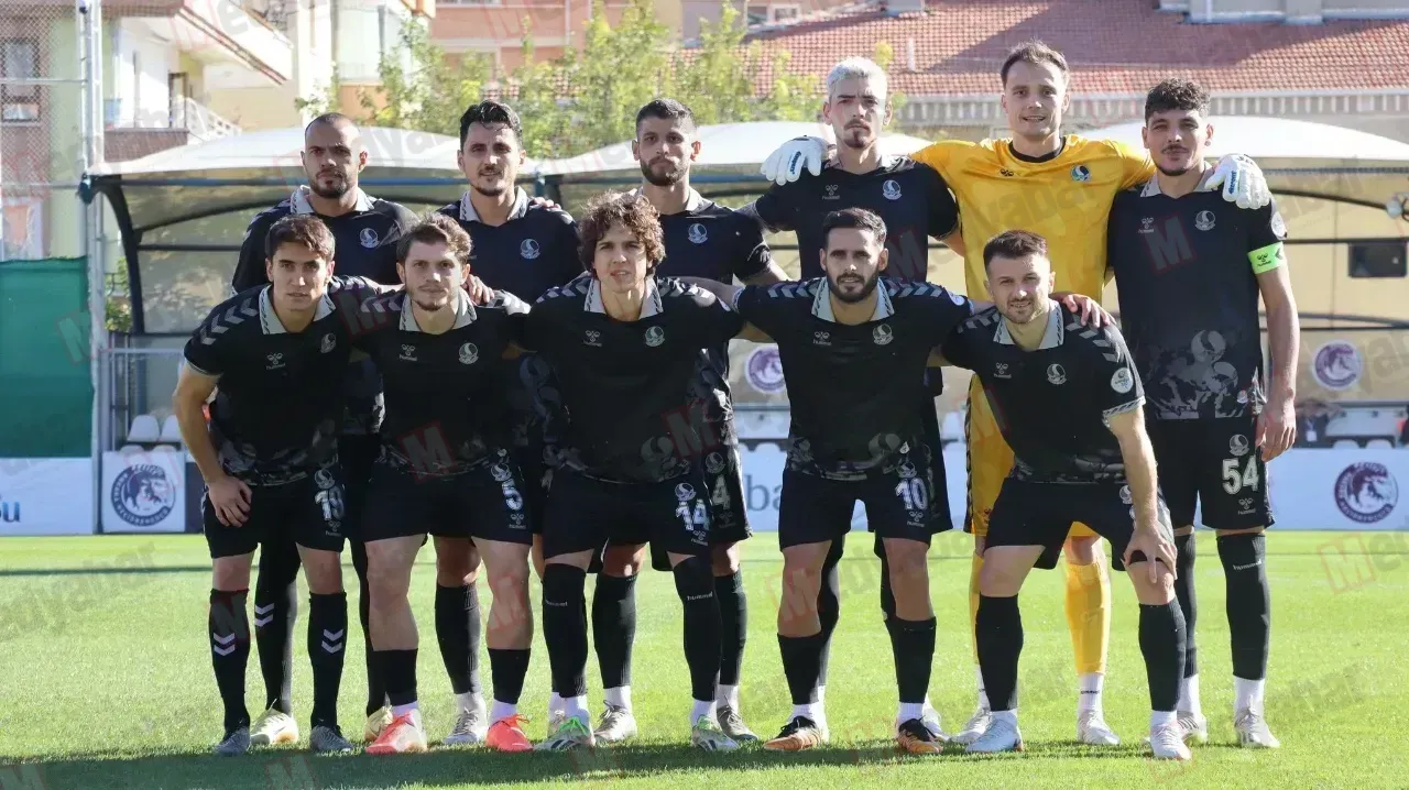 Sakaryaspor şeytanın bacağını kırabilecek mi? Ümraniyespor ile 5. randevu