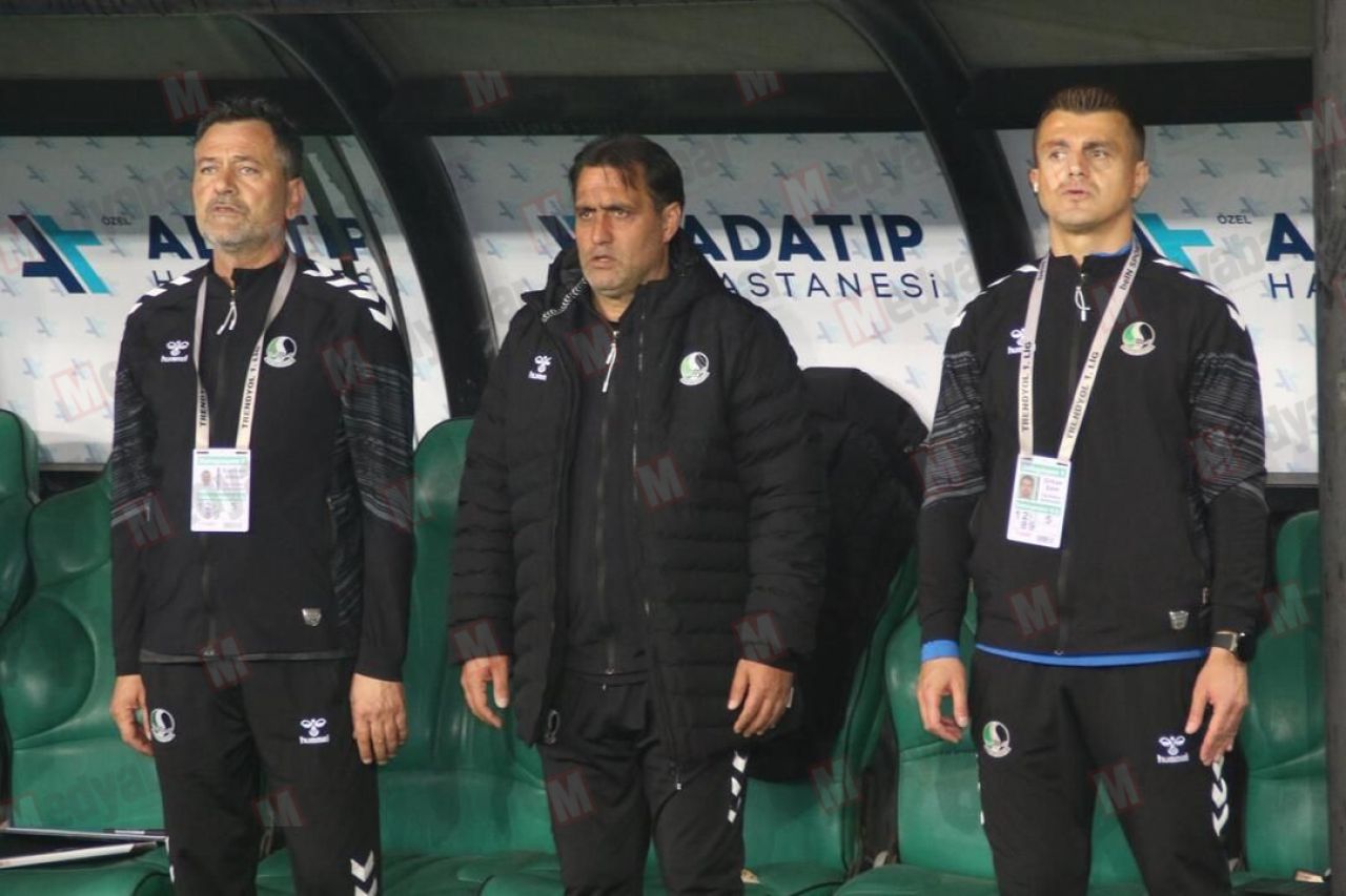 Sakaryaspor taraftarları, Serhat Sütlü’yü istifaya davet etti