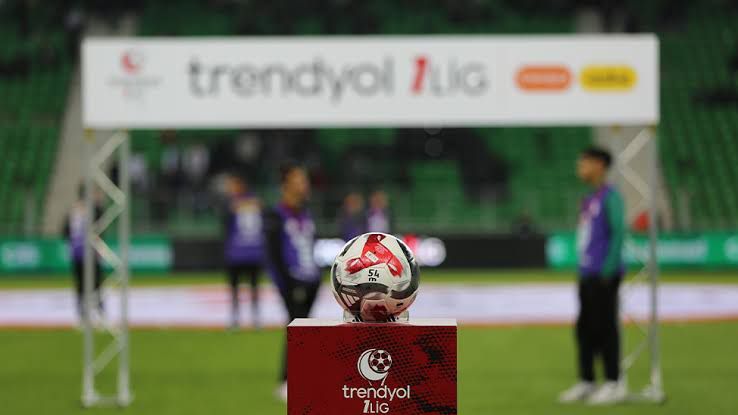 Sakaryaspor - Ümraniyespor CANLI ANLATIM...