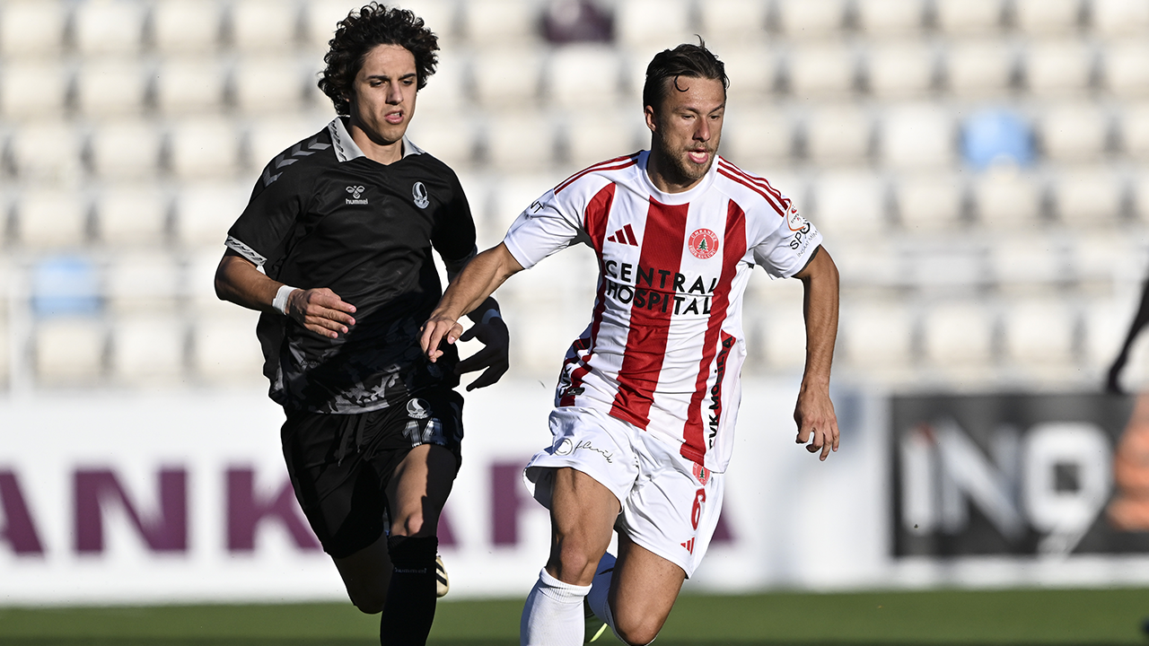 Sakaryaspor - Ümraniyespor maçı öncesi son notlar! İki takımın da üç puana ihtiyacı var...