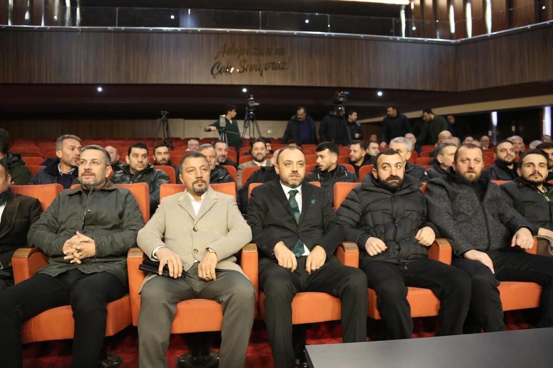 Sakaryaspor'un 47. Başkanı Enes Zengin oldu!