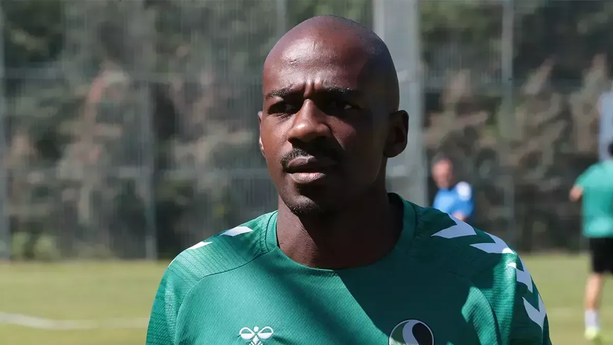 Sakaryaspor’un yıldız futbolcusu, adına açılan sahte hesap hakkında paylaşım yaptı!