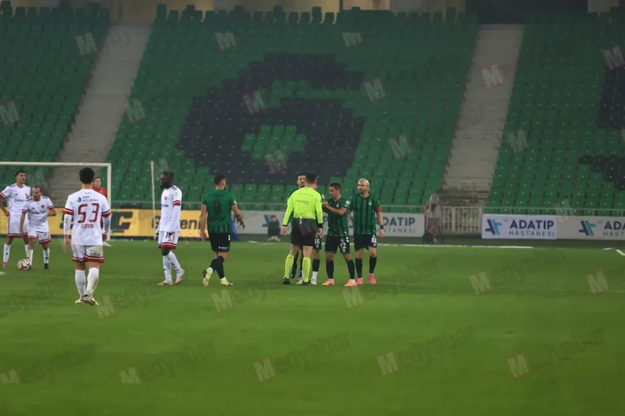 Sakaryaspor yönetimi, Caner Erkin hakkında ne karar verecek?