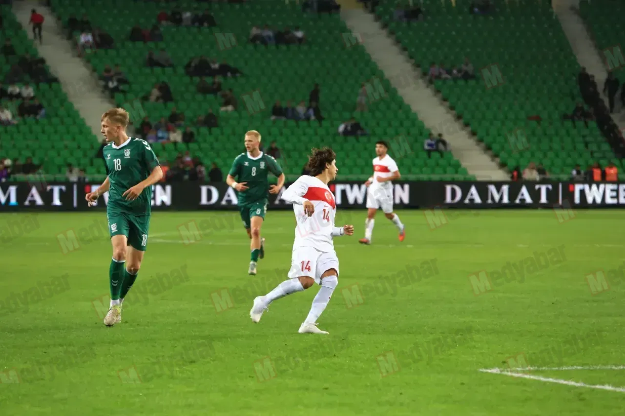 Sakaryasporlu Emre Demir Ümit Milli Takım'da asist yaptı!