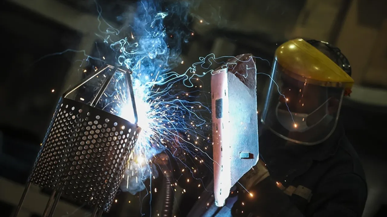 Sanayi üretim endeksi ağustosta aylık yüzde 0,4, yıllık yüzde 7,1 arttı