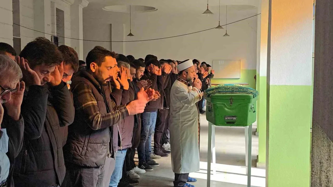 Sapanca'daki feci olayda hayatını kaybeden 22 yaşındaki sürücüye acı veda