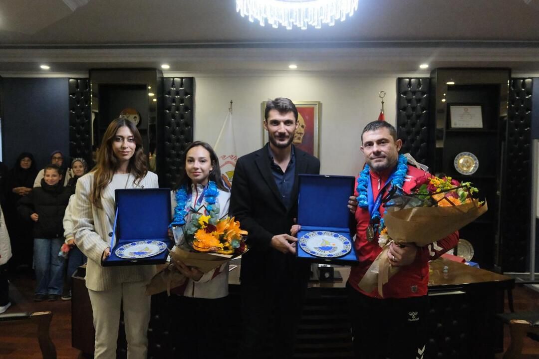 Sapanca, Dünya Şampiyonlarını Coşkuyla Karşıladı