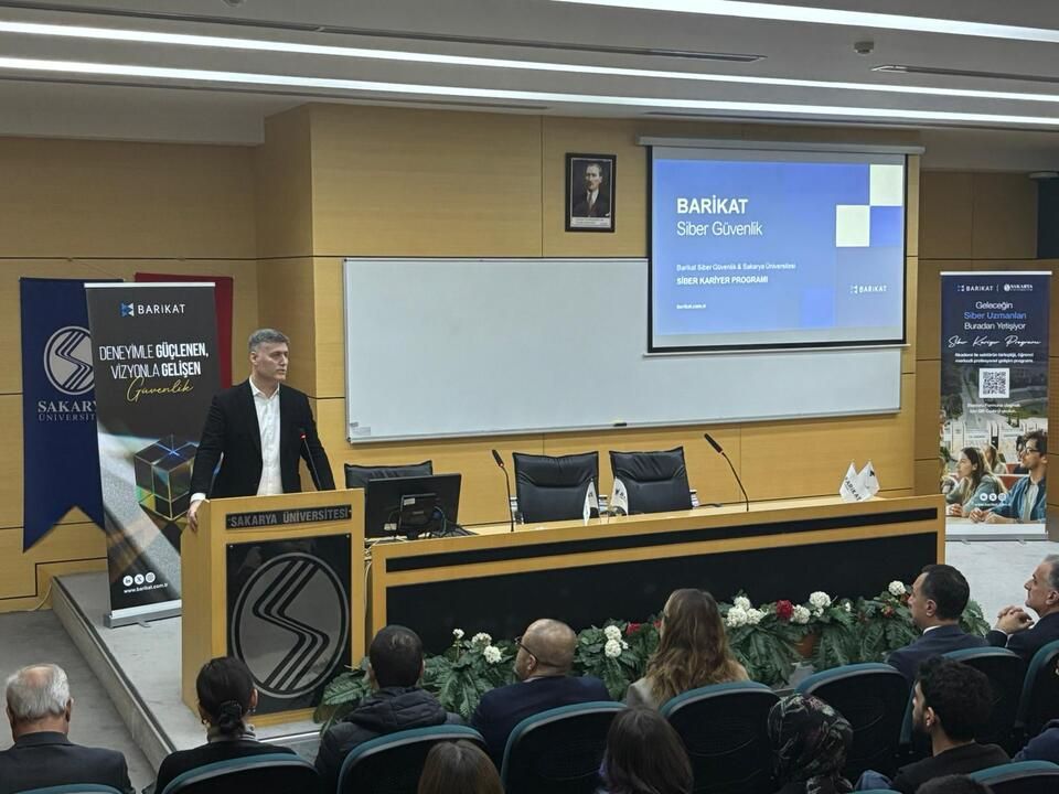 SAÜ'de geleceğin siber güvenlik uzmanları yetişiyor!