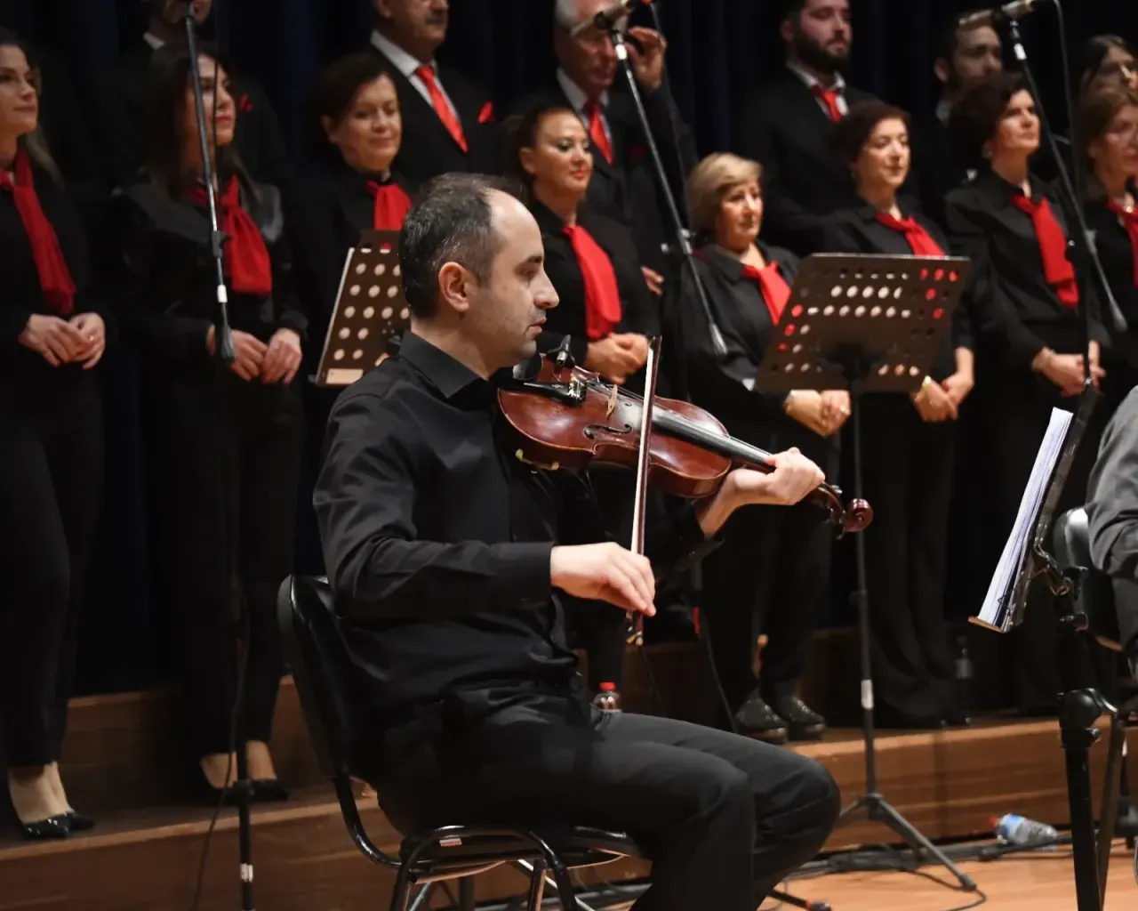 SAÜ'de Türk Halk Müziği şenliği