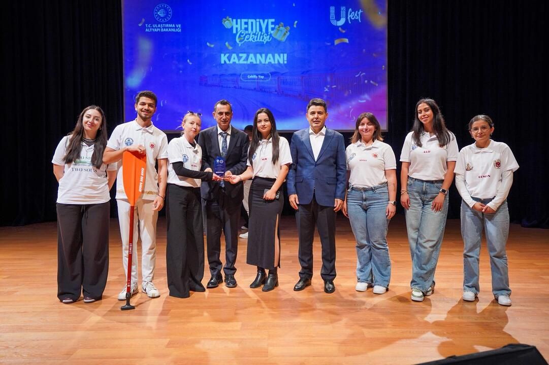 SAÜ'lü öğrenciler UFEST ile sektörle buluştu