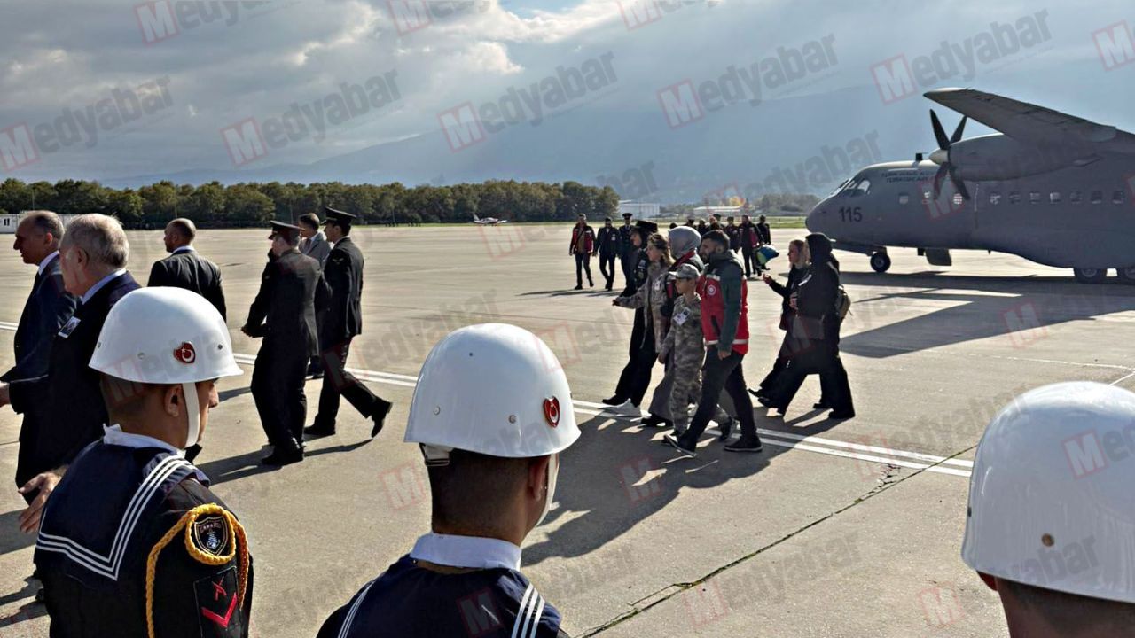 Şehit Karakuş'un cenazesi Cengiz Topel Havalimanında karşılandı