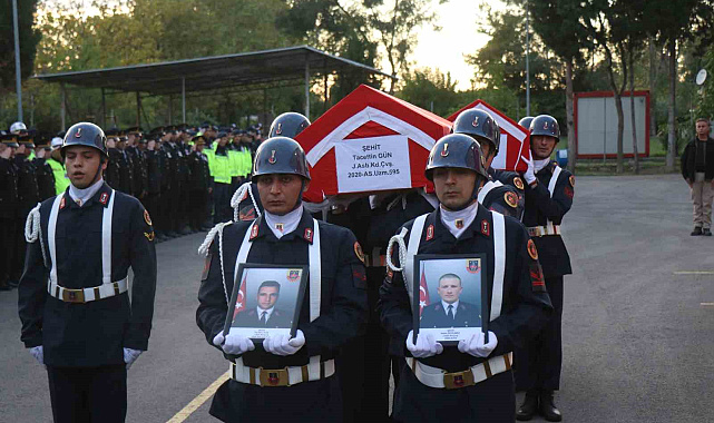 Şehitlerimiz Gözyaşlarıyla Uğurlandı