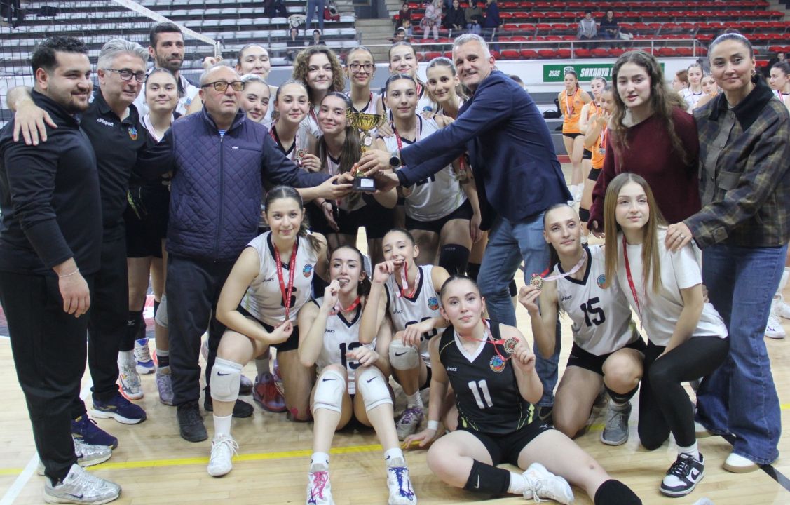 Serdivan’ın Sultanları rakip tanımadı: Sakarya’nın şampiyonu Serdivan!