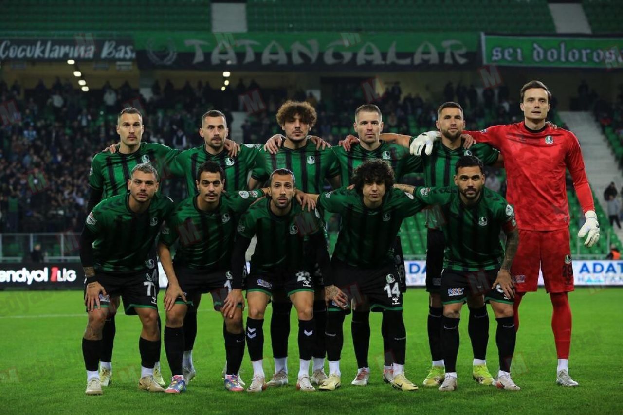 Sıkı tutunun düşüyoruz! Sakaryaspor evindeki kritik maçı kaybetti 3-0