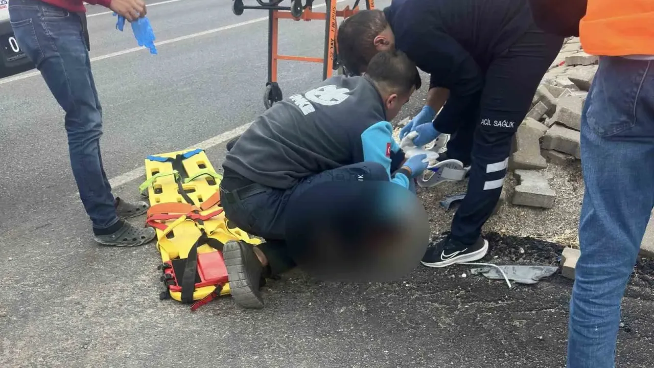 Tır ile motosiklet çarpıştı: 1 ölü