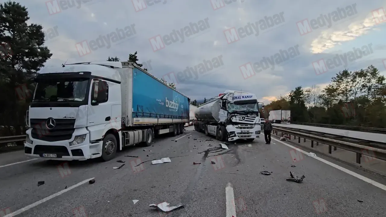 Tır kazasında burnu bile kanamadan kurtuldu