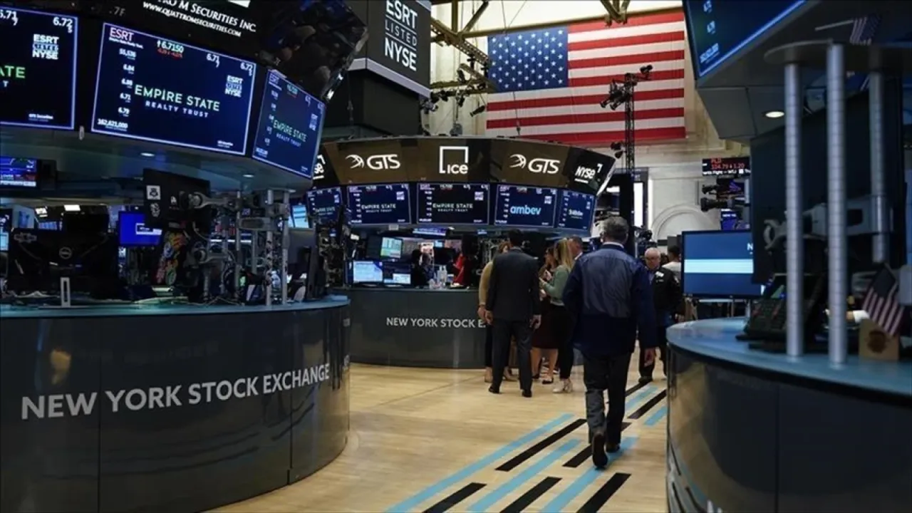 Trump’ın savunma hamlesi piyasaları sarstı, Borsa İstanbul rekor tazeledi