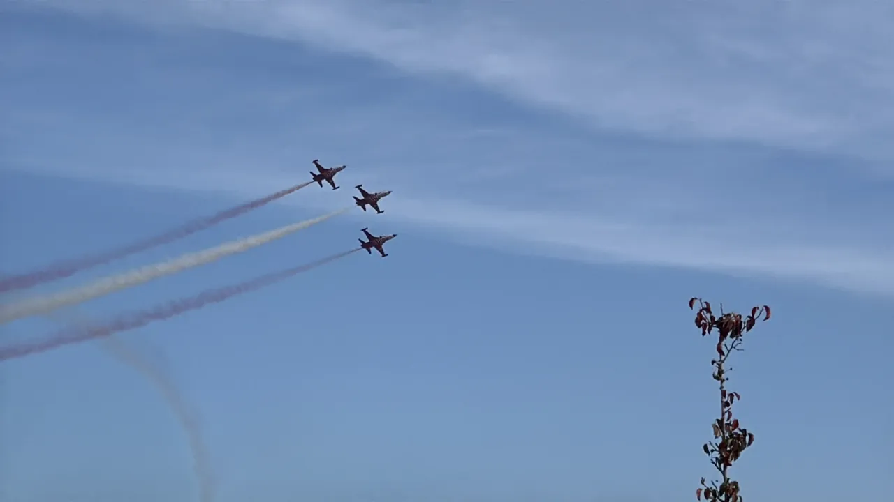 Türk Yıldızları, Tekirdağ semalarında gösteri uçuşu yaptı