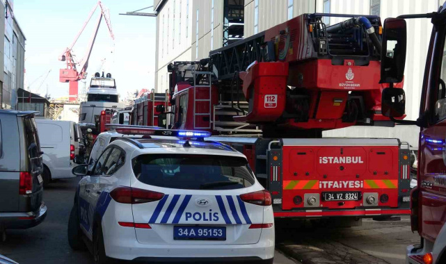 Tuzla'da yat üretim tesisinde korkutan yangın