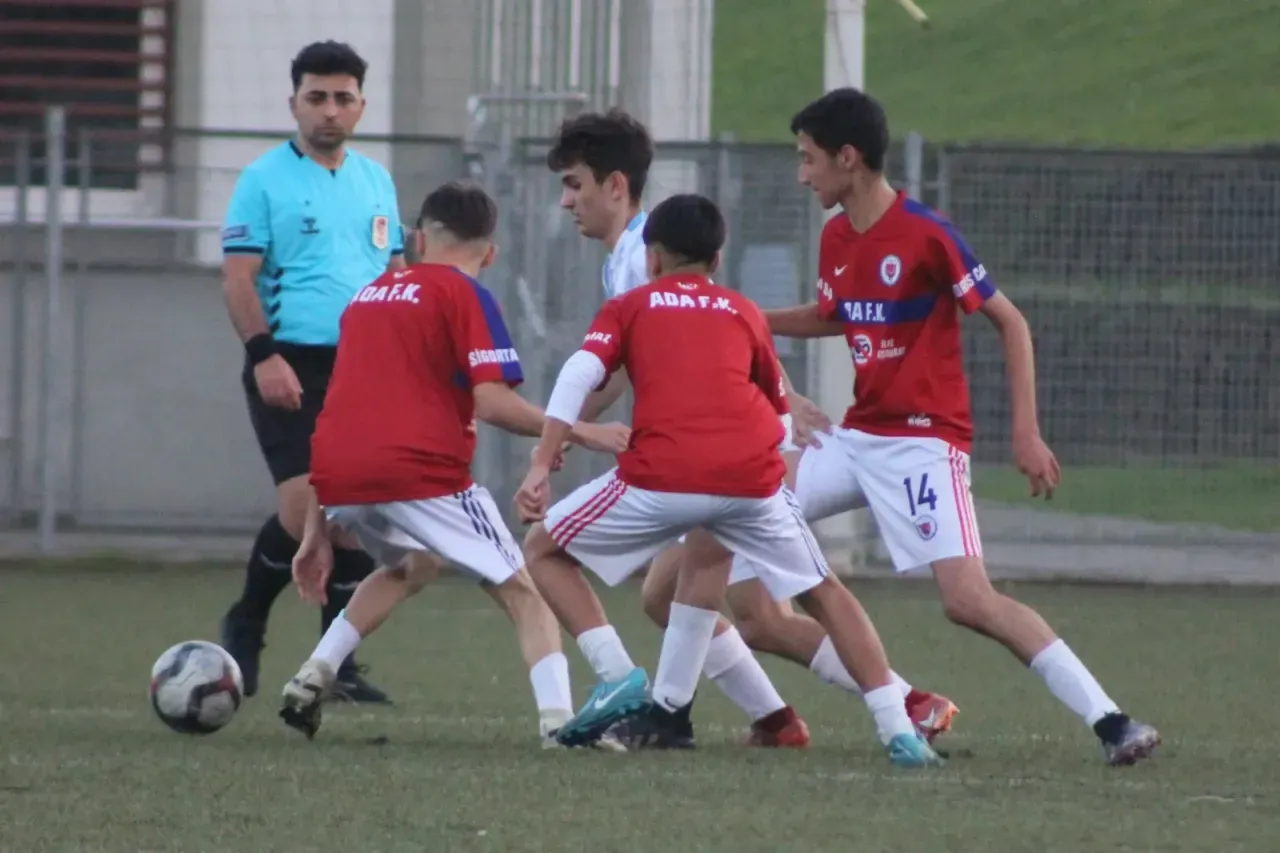 U-16 Ligi'nde son viraj: Heyecan zirveye tırmanıyor
