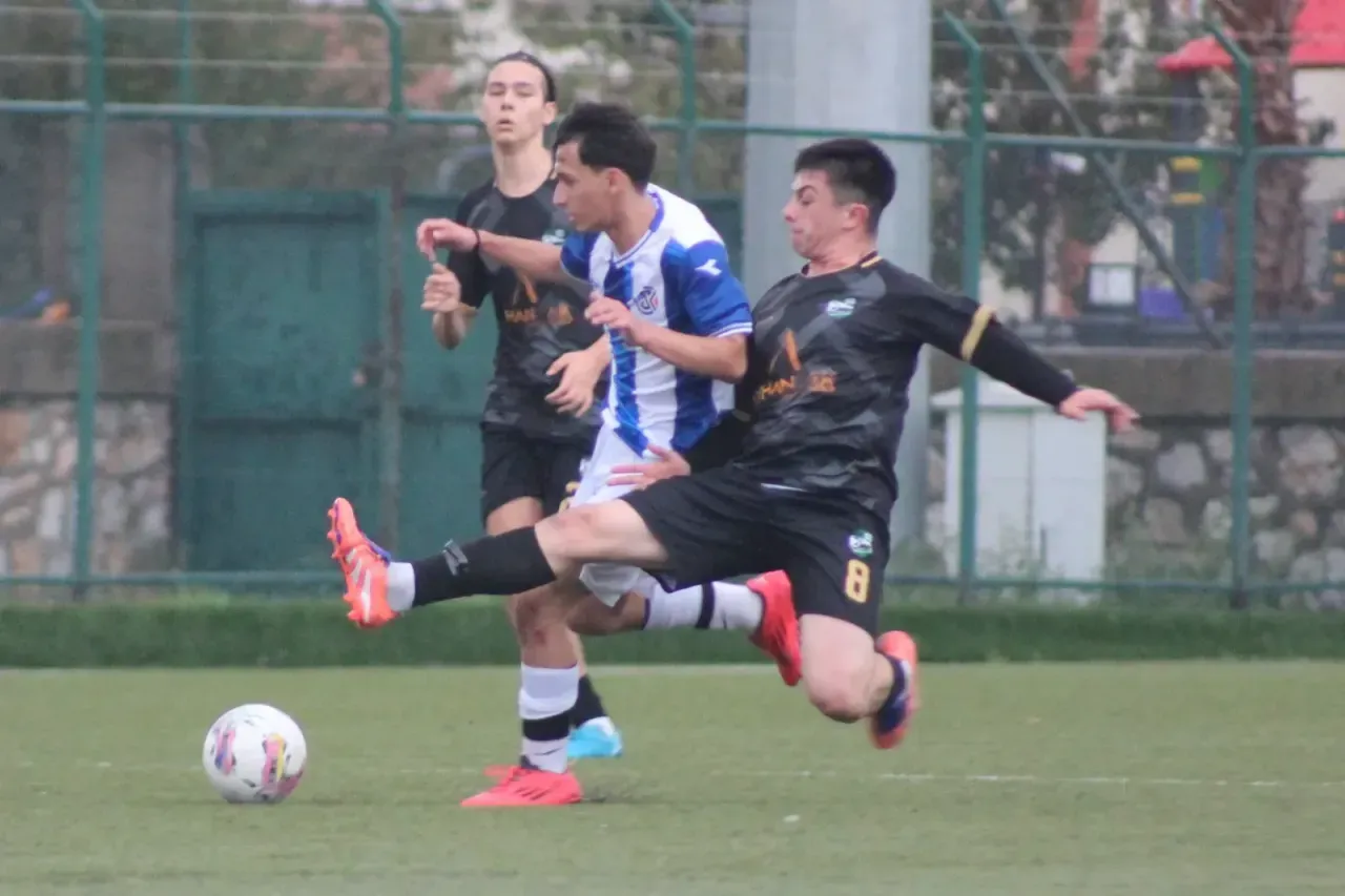 U-18 Ligi'nde heyecan doruğa çıkıyor